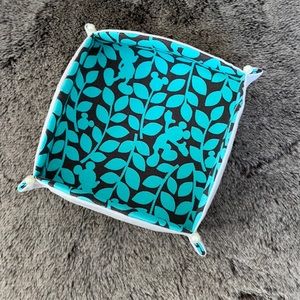 Fabric tray - Mickey and Petals